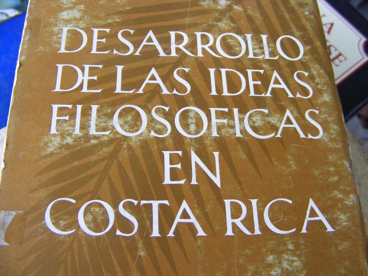 biblioteca 135 copy.jpg